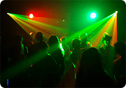 club Dj of feest dj bij een vereniging